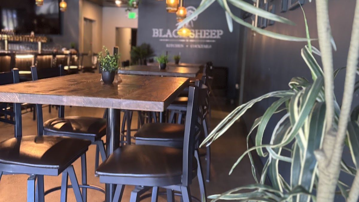 Black Sheep Kitchen & Cocktails
